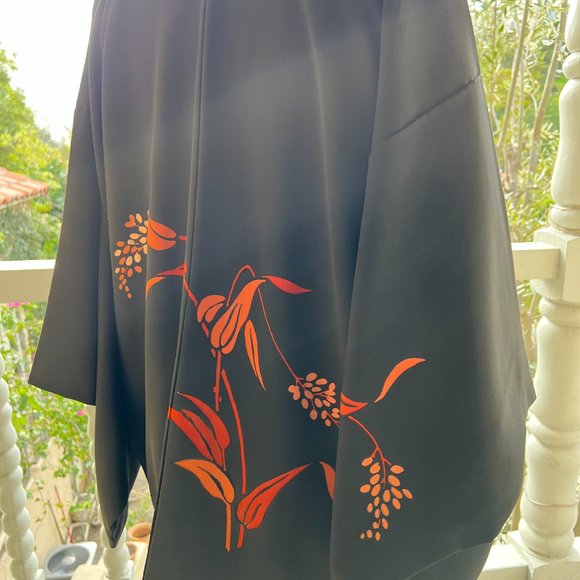 Silk Kimono - Picture 2 of 3